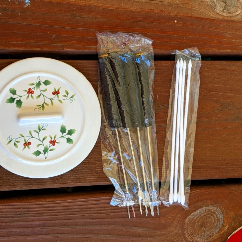 Pfaltzgraff Winterberry Dessert Fondue NIB